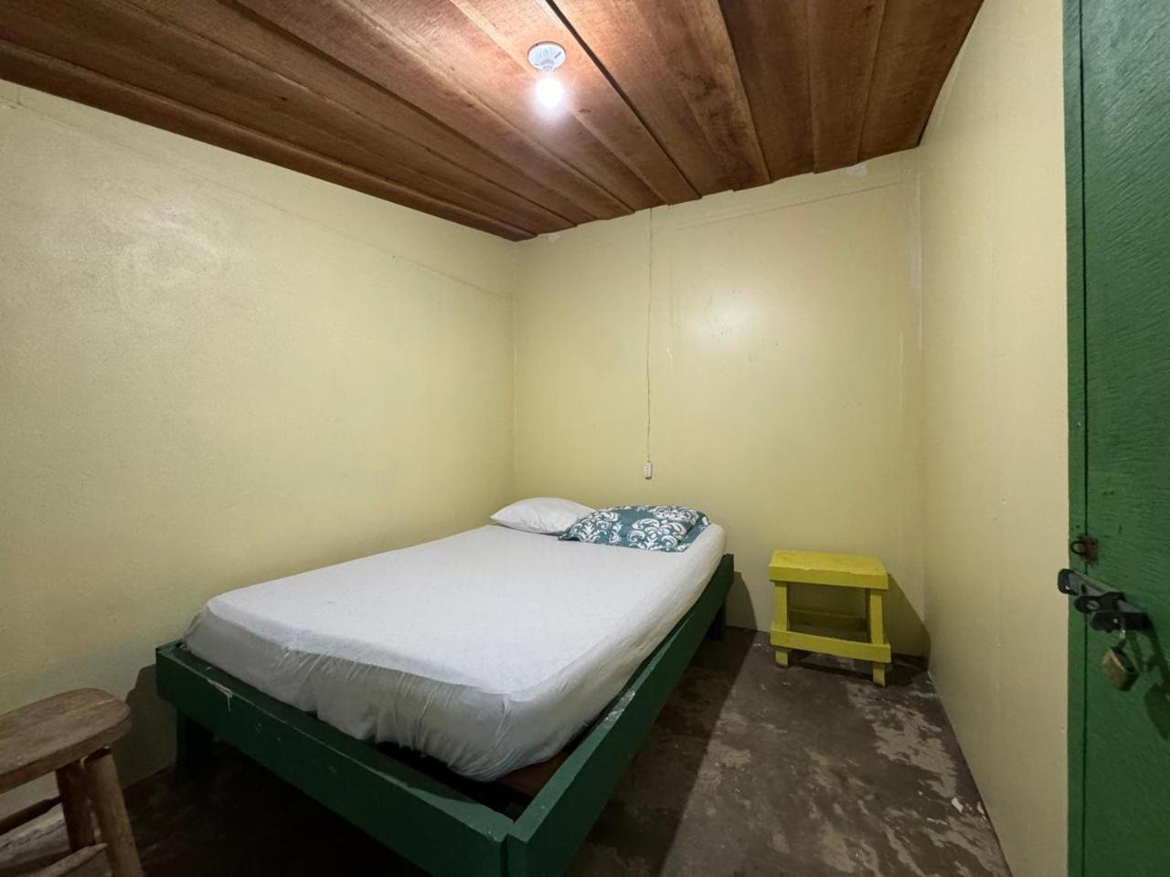 Casa Mamre Hostel Cahuita Bagian luar foto