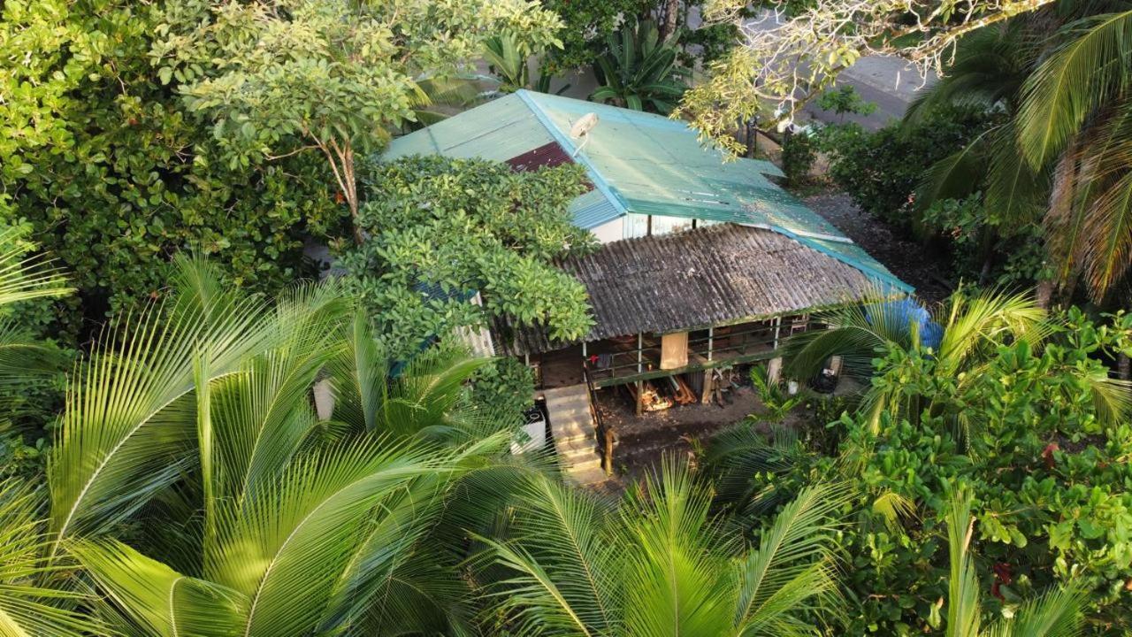 Casa Mamre Hostel Cahuita Bagian luar foto