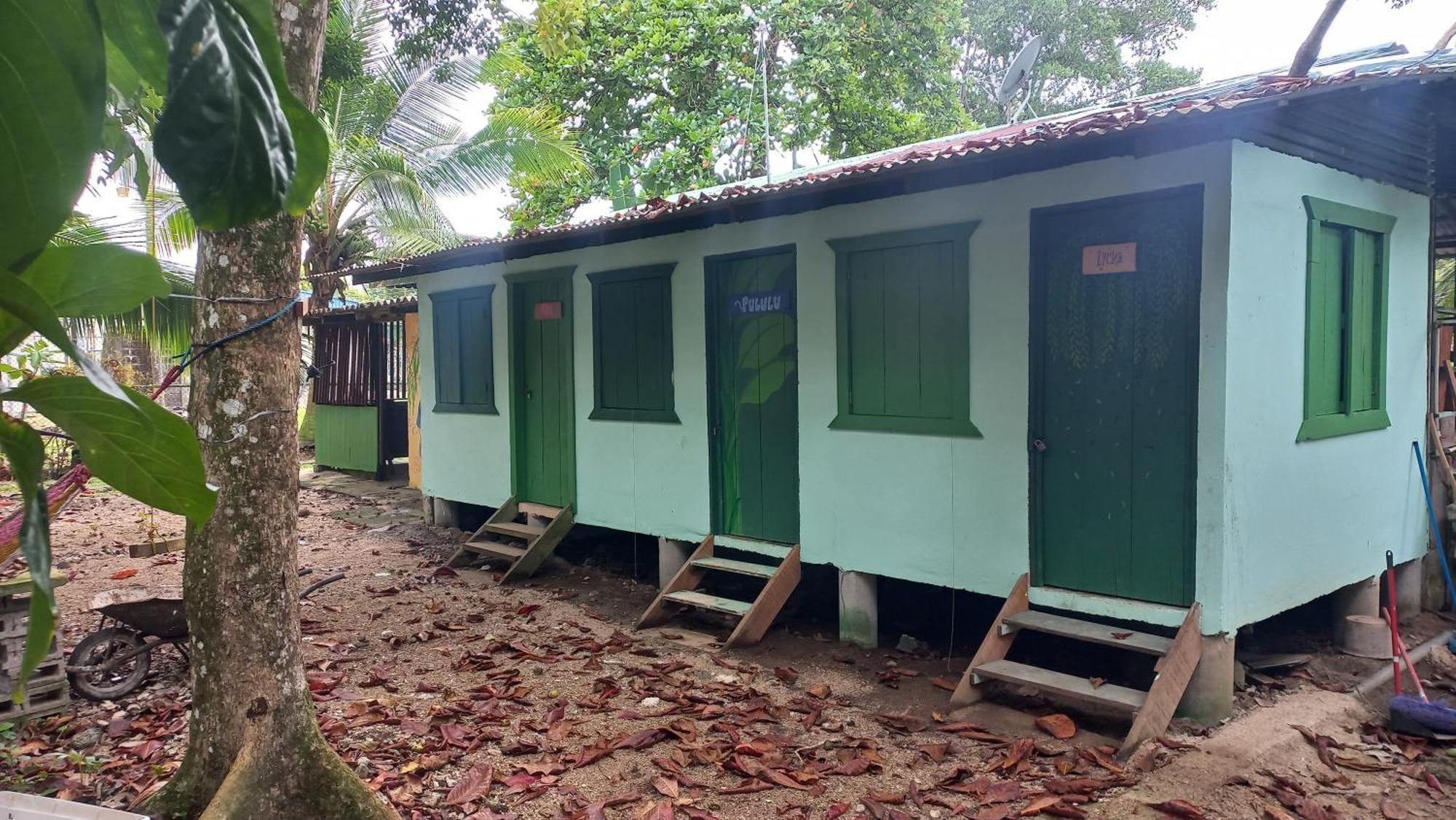 Casa Mamre Hostel Cahuita Bagian luar foto